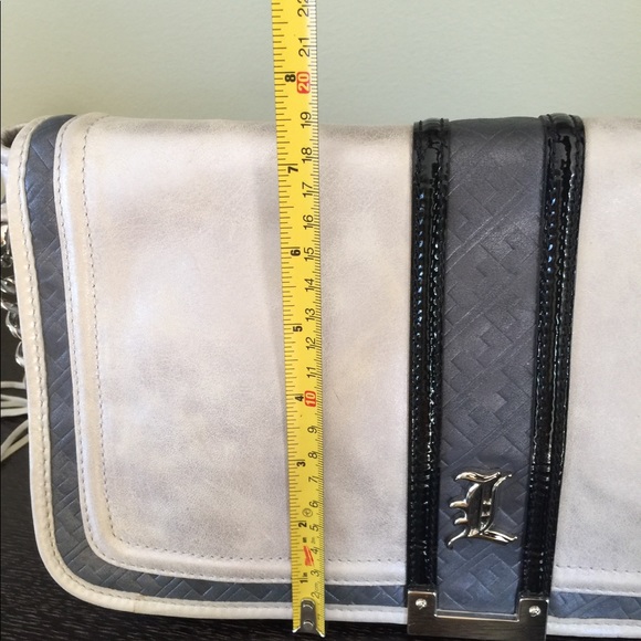 Gwen Stefani L.A.M.B shoulder bag - Picture 7 of 8